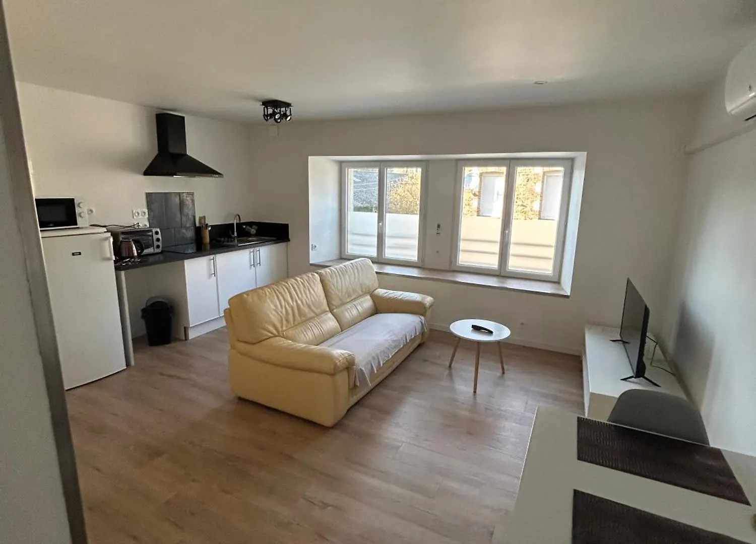 Appartement Entier Proche Chateau De Miniac-Morvan Apartment
